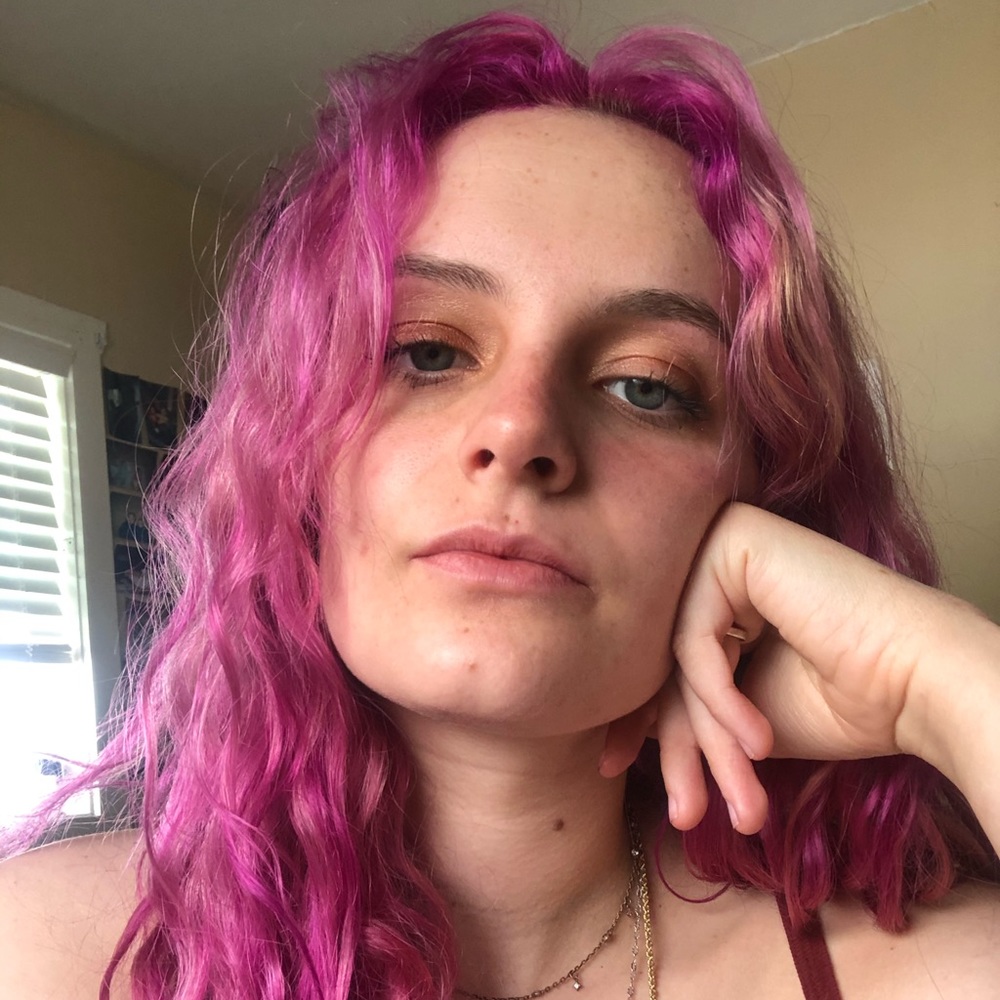 Meet your Posher, Alexis